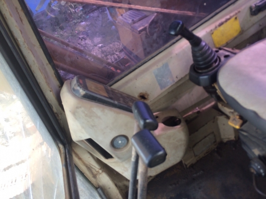 ขายรถแบคโฮ CAT 320 V2 สภาพเดิมๆ