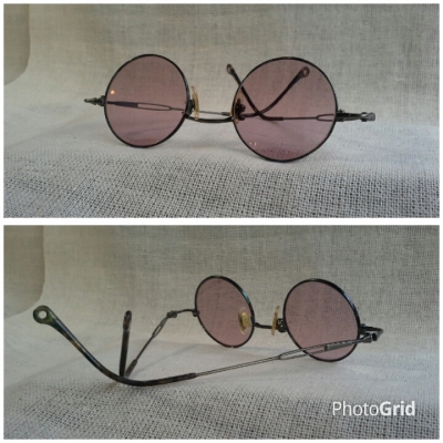 แว่นตาวินเทจ หยดน้ำ จอห์น เลนนอน 'เลนส์เล็ก หัวใจโต' Vintage LICHT handmade in Japan แว่นตาวินเทจ หยดน้ำ จอห์น เลนนอน 'เลนส์เล็ก หัวใจโต' Vintage LICHT handmade in Japan