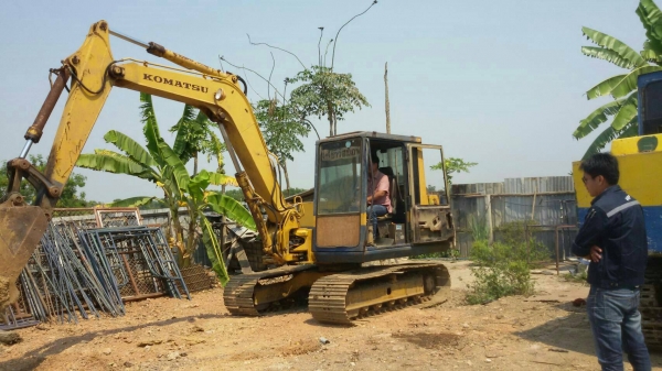ขายรถแบคโฮ KOMATSU PC 60-5