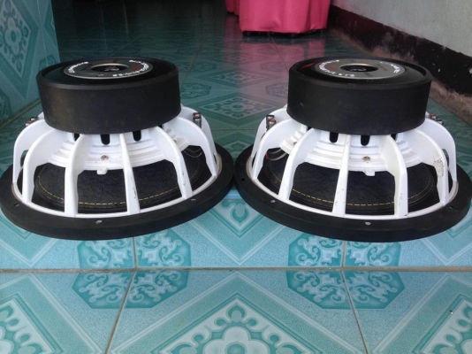 ซับ12นิ้ว MB audio มือสองโครงหล่อว้อยคู่แม่เหล็กสองก้อน170/2/v3&quot;สภาพสวยเดิมๆไม่เคยซ่อม ใช้งานปกติ เบสแน่นๆขายคู่ละ 2550 บาท สนใจ0892425454 ของอยู่สระบุรีครับ