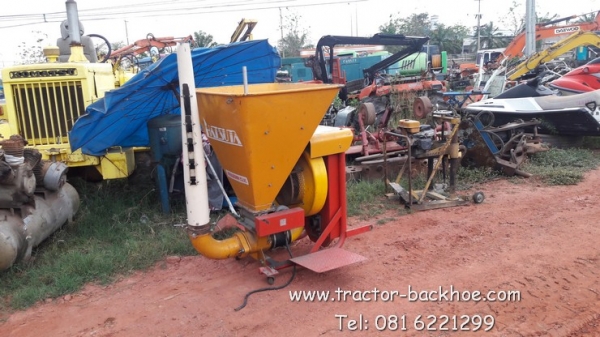 ขาย เครื่องฉีด พ่น หว่าน เมล็ด หว่าน พ่น  ปุ๋ย สำหรับติดรถไถนา เก่านอกครับ