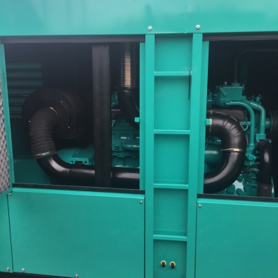 เครื่องปั่นไฟCUMMINS300kva.AUTO USA.รับประกัน1ปี