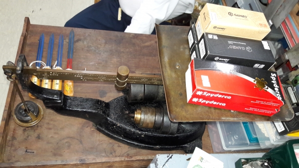 ขายตาชั่งญี่ปุ่นชั่งได้ 10กิโลกรัม งานเก่าสวยงาม MADE IN JAPAN.