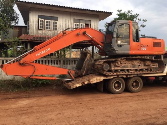 สวยสุดๆ เดิม 1,550,000 บาท HITACHI ZX200-1 ทำงาน 8,800 ชั่วโมง  เครื่องดี ไฟฟ้าครบ โช่ใหม่ 2 ข้าง เอวแน่น เอกสารอินวอยท์   รถอยู่ จ.ร้อยเอ็ด