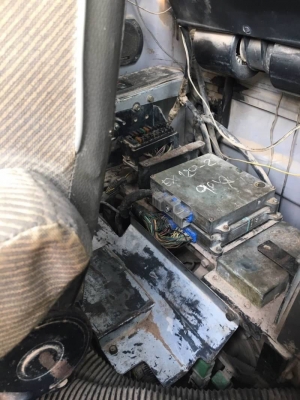 ขายคู่ 895,000 บาท 1. HITACHI EX120-2 ราคา 485,000 บาท เครื่อง (หลวมมาก กินน้ำมันเครื่อง) ปั้มแรง โช่หนา เอวแน่น ไฟฟ้าครบ เอกสารเล่มทะเบียน 2.ISUZU ROCKY 2 เพลา ล้อเตี้ย 8.25-16 ราคา 450,000 (ไม่มีเล่มทะเบียน) เครือง 6HE1-195 แรง หัวบาง ยางดี คัสชีสวย ขายคู่ 895,000 บาท 1. HITACHI EX120-2 ราคา 485,000 บาท เครื่อง (หลวมมาก กินน้ำมันเครื่อง) ปั้มแรง โช่หนา เอวแน่น ไฟฟ้าครบ เอกสารเล่มทะเบียน 2.ISUZU ROCKY 2 เพลา ล้อเตี้ย 8.25-16 ราคา 450,000 (ไม่มีเล่มทะเบียน) เครือง 6HE1-195 แรง หัวบาง ยางดี คัสชีสวย