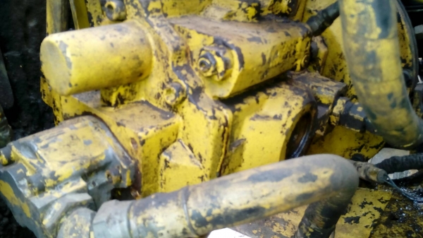 ขาย 495,000 KOBELCO sk 60-3 เครืองดี ปั้มแรง ไฟฟ้าครบ เอวแน่น ช่วงล่างสวย แอร์หนาว อินวอยท์ รถอยู่ ปทุมธานี 090-772-3710 090-772-3708