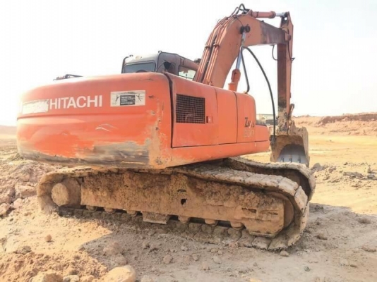 HITACHI ZX200-1 ราคา  1,180,000 บาท ทำงาน 13,xxx  เครื่องดี ไฟฟ้าครบ โช่ใหม่ 2 ข้าง เอวแน่น เอกสารเล่มทะเบียน  รถอยู่ จ.ร้อยเอ็ด