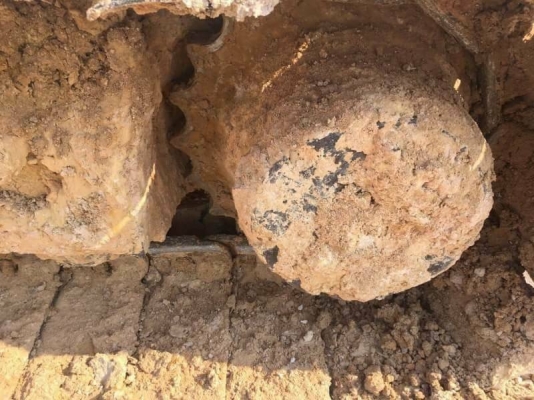 HITACHI ZX200-1 ราคา  1,180,000 บาท ทำงาน 13,xxx  เครื่องดี ไฟฟ้าครบ โช่ใหม่ 2 ข้าง เอวแน่น เอกสารเล่มทะเบียน  รถอยู่ จ.ร้อยเอ็ด