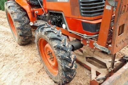 KUBOTA M5000 ราคา 295,000 บาท 4,400 ชม. อุปกรณ์ ผาน6ดันหน้า เครื่องเกียร์ ดี ท้ายแน่น รถสภาพสด พร้อมใช้งาน เอกสารเล่มทะเบียน รถอยู่ จ.ศรีสะเกษ KUBOTA M5000 ราคา 295,000 บาท 4,400 ชม. อุปกรณ์ ผาน6ดันหน้า เครื่องเกียร์ ดี ท้ายแน่น รถสภาพสด พร้อมใช้งาน เอกสารเล่มทะเบียน รถอยู่ จ.ศรีสะเกษ