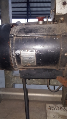 ขายลิฟท์เช็ดกระจก จำนวน 1 ชุด 90,000 บาท ขายลิฟท์เช็ดกระจก จำนวน 1 ชุด 90,000 บาท