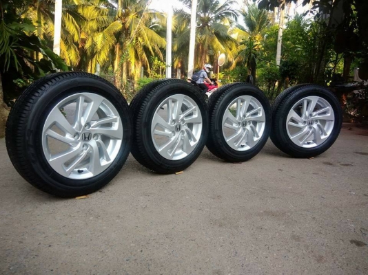 ขายล้อแม็กถอดป้ายแดง Honda All New Jazz GK ขอบ 15 ชุดละ 9,500 บาท ขายล้อแม็กถอดป้ายแดง Honda All New Jazz GK ขอบ 15 ชุดละ 9,500 บาท