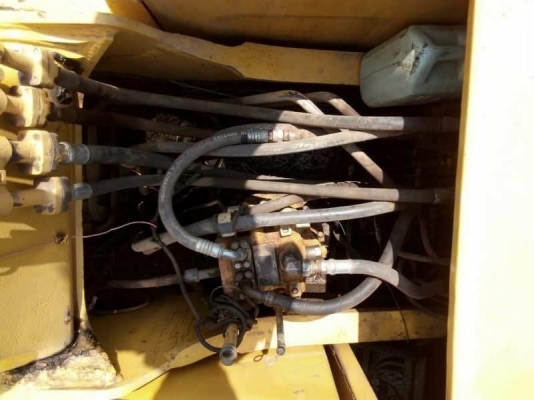 KOMATSU PC 200-7 ราคา 1,350,000 บาท  ทำงาน ดี เครื่องดี ปั้มดี โซไหม่ เอวไหม่ สภาพพร้อมใช้ เอกสารอินวอย  รถอยู่. ขอนแก่น 098-1862844 อ๊อฟ 101 ไอดีไลน์  ja5657