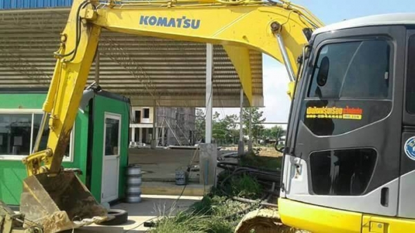 ขาย 985,000 KOMATSU PC 138 US-2 ไฟฟ้าเต็ม เก่านอก ทำงาน ดี เครื่องดี ปั้มดี โซหนา เอวแน่น สภาพพร้อมใช้. เอกสารอินวอยท์ รถอยู่. นครปฐม  090-772-3710 090-772-3708
