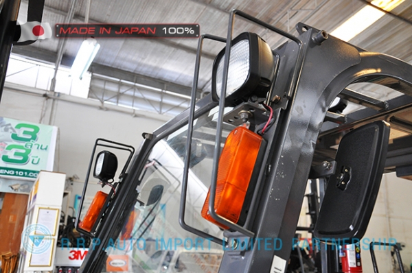 ขายรถโฟล์คลิฟท์มือสอง TCM รุ่น  FHGE30T4-2L900160 นำเข้าจากประเทศญี่ปุ่น 100\% ไม่เคยใช้งานในประเทศไทย