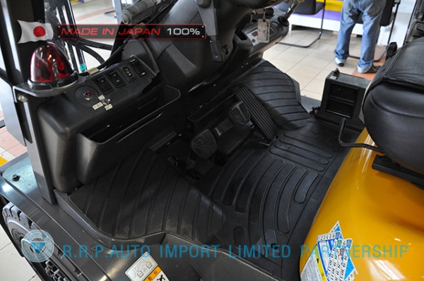 ขายรถโฟล์คลิฟท์มือสอง TCM รุ่น  FHGE30T4-2L900160 นำเข้าจากประเทศญี่ปุ่น 100\% ไม่เคยใช้งานในประเทศไทย