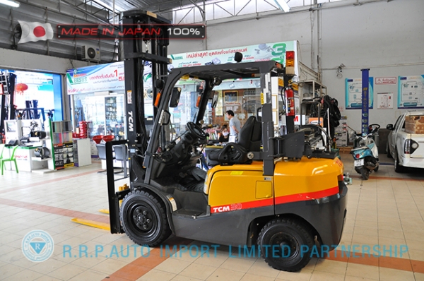 ขายรถโฟล์คลิฟท์มือสอง TCM รุ่น  FHGE30T4-2L900160 นำเข้าจากประเทศญี่ปุ่น 100\% ไม่เคยใช้งานในประเทศไทย