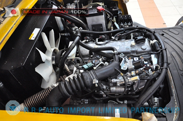 ขายรถโฟล์คลิฟท์มือสอง TCM รุ่น  FHGE30T4-2L900160 นำเข้าจากประเทศญี่ปุ่น 100\% ไม่เคยใช้งานในประเทศไทย