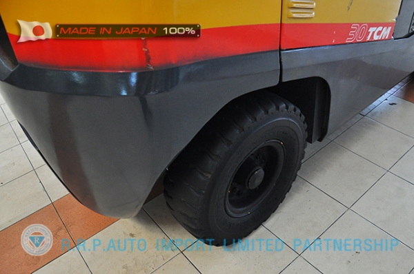 ขายรถโฟล์คลิฟท์มือสอง TCM รุ่น  FHGE30T4-2L900160 นำเข้าจากประเทศญี่ปุ่น 100\% ไม่เคยใช้งานในประเทศไทย