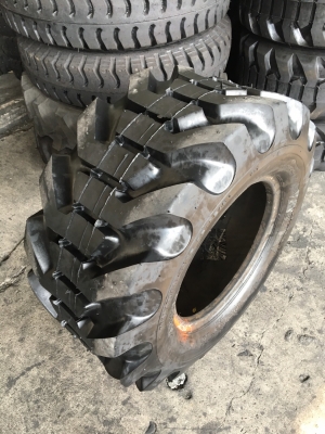 ยางหล่อ  15.5/70-15 และอีกหลายขาด สอบถามได้ตลอดครับ