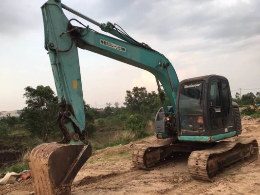 เก่านอก 1 ปี 895,000 KOBELCO SK135SR เครื่องดี ปั้มแรง โช่หนา เอวแน่น ไฟฟ้าครบ เอกสารอินวอยท์  รถอยู่ จ.ร้อยเอ็ด โทร 098-1862844 อ๊อฟ 101