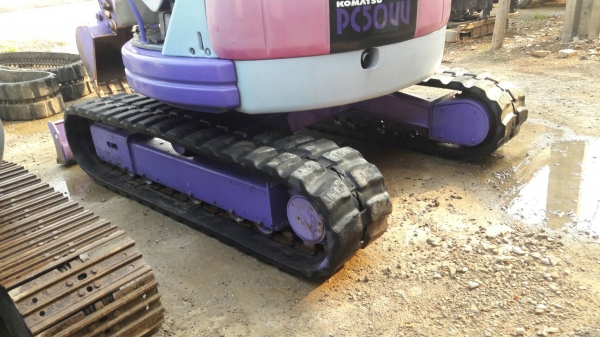 ขายแทครยางรถขุดขนาด5 ตัน ใส่ได้หลายรุ่น เช่น KOMATSU, KOBELO, YANMAR มี3คู่ ขายราคาเริ่มต้นที่ 25,00