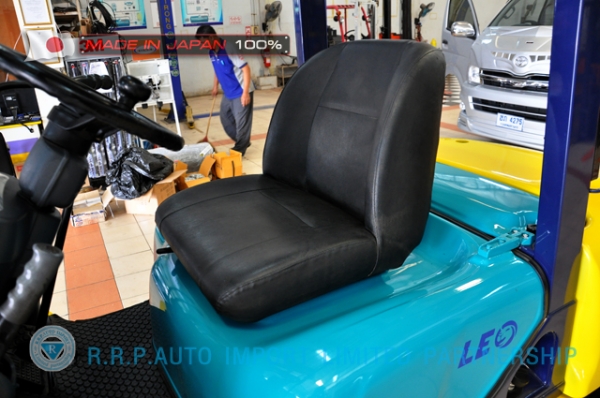 ขายรถโฟล์คลิฟท์มือสอง KOMATSUKOMATSU รุ่น FD25-12-51096 นำเข้าไม่เคยใช้งานในไทย