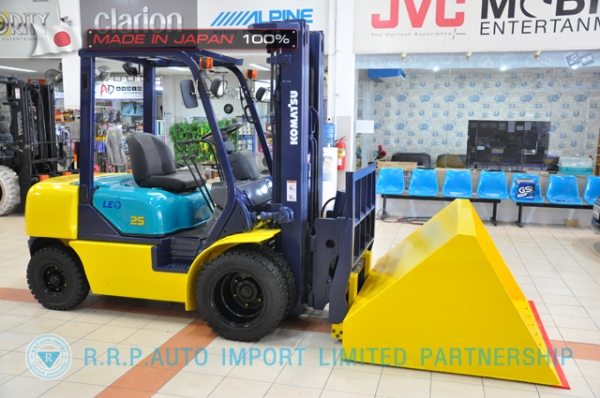 ขายรถโฟล์คลิฟท์มือสอง KOMATSUKOMATSU รุ่น FD25-12-51096 นำเข้าไม่เคยใช้งานในไทย