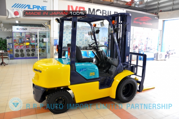 ขายรถโฟล์คลิฟท์มือสอง KOMATSUKOMATSU รุ่น FD25-12-51096 นำเข้าไม่เคยใช้งานในไทย