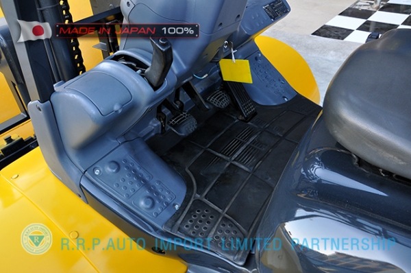 ขายรถโฟล์คลิฟท์มือสอง KOMATSU รุ่น FD30T-16-724251 นำเข้าไม่เคยใช้งานในไทย