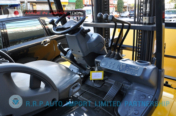 ขายรถโฟล์คลิฟท์มือสอง KOMATSU รุ่น FD30T-16-724251 นำเข้าไม่เคยใช้งานในไทย