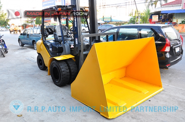 ขายรถโฟล์คลิฟท์มือสอง KOMATSU รุ่น FD30T-16-724251 นำเข้าไม่เคยใช้งานในไทย