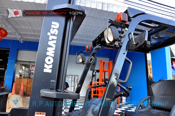 ขายรถโฟล์คลิฟท์มือสอง KOMATSU รุ่น FD30T-16-724251 นำเข้าไม่เคยใช้งานในไทย
