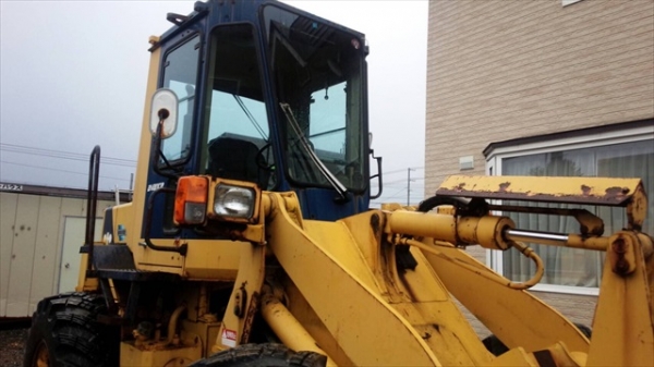 KOMATSU WA100-1 รถตักล้อยาง 1.2 คิว กรองเดี่ยว นำเข้าจากญี่ปุ่น โทร. 080-6565422 (หนิง)