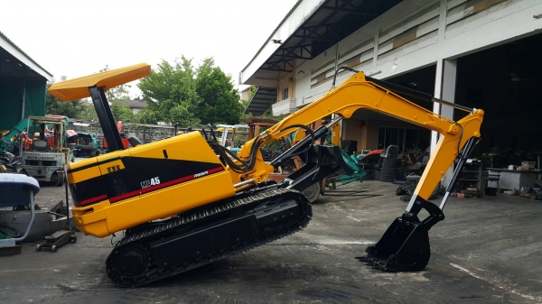 ขาย รถขุด MITSUBISHI รุ่น ME45 มือสองญี่ปุ่น แทรกเหล็ก สลักบูท เอวแน่น 100\% เครื่อง 4สูบ ปั้มนิ้ว คอนโทรลสั้น ทำงานไว มือถือ/LINE ID : 0818753444