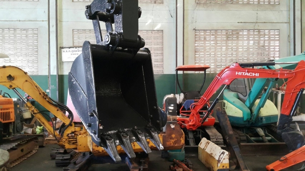 ขาย รถขุด KOMATSU รุ่น PC20-7- มือสองญี่ปุ่น แทรกยาง สลักบูท เอวแน่น 100\% ทำงานดีมาก ทุกระบบ ไร้รั่วซึม สามารถ เปลี่ยนเป็นแทรกเหล็กได้ มือถือ/LINE ID: 0818753444 ขาย รถขุด KOMATSU รุ่น PC20-7- มือสองญี่ปุ่น แทรกยาง สลักบูท เอวแน่น 100\% ทำงานดีมาก ทุกระบบ ไร้รั่วซึม สามารถ เปลี่ยนเป็นแทรกเหล็กได้ มือถือ/LINE ID: 0818753444