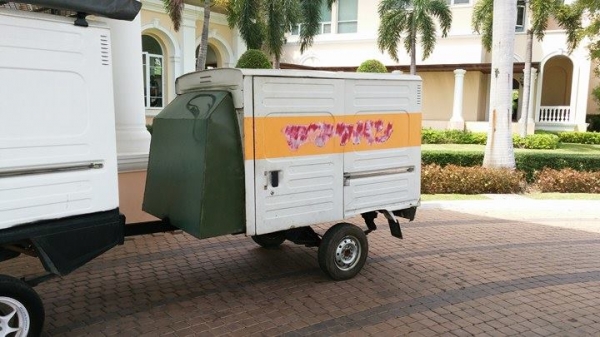 ขายพ่วงครับ เหมาะสำหรับ บรรทุกอุปกรณ์ ช่าง ทำเป็นรถเซอร์วิส foodtruck รถนอน รถขายของ ขนาดตู้ ยาว 2.4เมตร กว้าง 1.42 สูง 1.3เมตร ราคา 35000บาท สนใจสอบถามได้ครับ