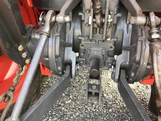 ขายรถไถคูโบต้า L4708SP(4WD)2เพลา สภาพนางฟ้า ใช้งานน้อย 300 ชั่วโมง  พร้อมชุดอุปกรณ์ใบมีดหน้าและผานพรวน ราคา 498,000 บาท พร้อมส่งฟรีถึงบ้าน โทรสอบถามได้เลยค่ะ 081-9136451 ขอดูรูปทาง Line:Bow6451  เครื่องดี เกียร์ดี ยางดีทั้ง 4 เส้น  ตรวจเชคเรียบร้อยค่ะ เล่