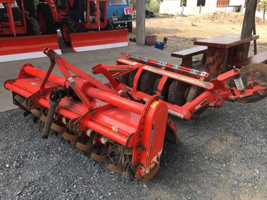 ขายรถไถคูโบต้า L4708SP(4WD)2เพลา สภาพนางฟ้า ใช้งานน้อย 300 ชั่วโมง  พร้อมชุดอุปกรณ์ใบมีดหน้าและผานพรวน ราคา 498,000 บาท พร้อมส่งฟรีถึงบ้าน โทรสอบถามได้เลยค่ะ 081-9136451 ขอดูรูปทาง Line:Bow6451  เครื่องดี เกียร์ดี ยางดีทั้ง 4 เส้น  ตรวจเชคเรียบร้อยค่ะ เล่