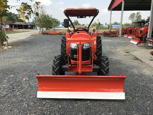 ขายรถไถคูโบต้า L4708(4WD)2เพลา รถสวยใช้งาน 600 ชั่วโมง รถใช้งานแค่ในไร่ค่ะ พร้อมชุดอุปกรณ์ใบมีดหน้าและผานพรวน ราคา 398,000 บาท พร้อมส่งฟรีถึงบ้าน โทรสอบถามได้เลยค่ะ 081-9136451 ขอดูรูปทาง Line:Bow6451  เครื่องดี เกียร์ดี ย