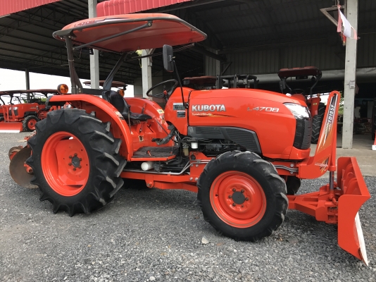 ขายรถไถคูโบต้า L4708(4WD)2เพลา รถสวยใช้งาน 600 ชั่วโมง รถใช้งานแค่ในไร่ค่ะ พร้อมชุดอุปกรณ์ใบมีดหน้าและผานพรวน ราคา 398,000 บาท พร้อมส่งฟรีถึงบ้าน โทรสอบถามได้เลยค่ะ 081-9136451 ขอดูรูปทาง Line:Bow6451  เครื่องดี เกียร์ดี ย