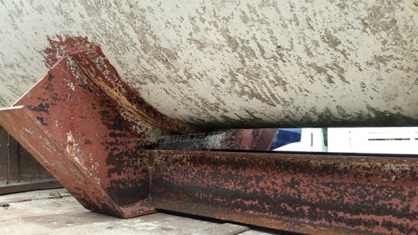 ถังน้ำ ขนาดบรรจุ 10,000 ลิตร ถังยาว 4.90 เมตร