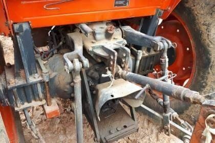 ขาย 295,000 KUBOTA M5000  4,400 ชม. อุปกรณ์ ผาน6ดันหน้า เครื่องเกียร์ ดี ท้ายแน่น รถสภาพสด พร้อมใช้งาน เอกสารเล่มทะเบียน รถอยู่ จ.ศรีสะเกษ  090-772-3710 090-772-3708