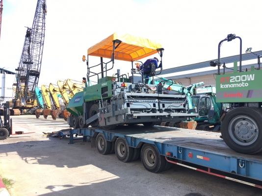 ส่งมอบครับพร้อมกัน2คัน รถบดRT200WTและรถปูยาง VOGELE S1704