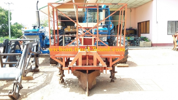 ขายแล้วครับ เครื่องปลูกอ้อยร่องคู่ 40cm. ของ ก.แสงยนต์ ๑ ท่าไม้ สภาพสวยพร้อมใช้งานถังปุ๋ยสเตนเลส จานกลบ ลูกกลิ้งเดี่ยว