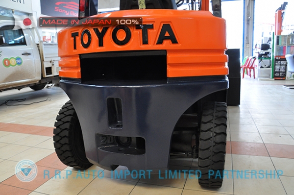 ขายรถโฟล์คลิฟท์มือสอง TOYOTA รุ่น 5FD20-66847 นำเข้าจากประเทศญี่ปุ่น 100\% ไม่เคยใช้งานในไทย