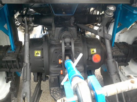 ขายนิวฮอแลน TS 90 กรองใหญ่่ ด้นหน้าหางสาม เอกสารเล่มทะเบียน ขายนิวฮอแลน TS 90 กรองใหญ่่ ด้นหน้าหางสาม เอกสารเล่มทะเบียน