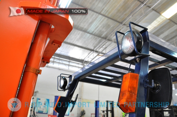 ขายรถโฟล์คลิฟท์มือสอง TOYOTA รุ่น 5FD25-62760 นำเข้าจากประเทศญี่ปุ่น 100\% ไม่เคยใช้งานในไทย