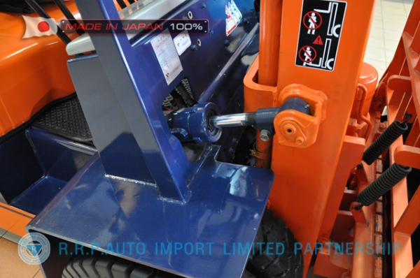 ขายรถโฟล์คลิฟท์มือสอง TOYOTA รุ่น 5FD25-62760 นำเข้าจากประเทศญี่ปุ่น 100\% ไม่เคยใช้งานในไทย