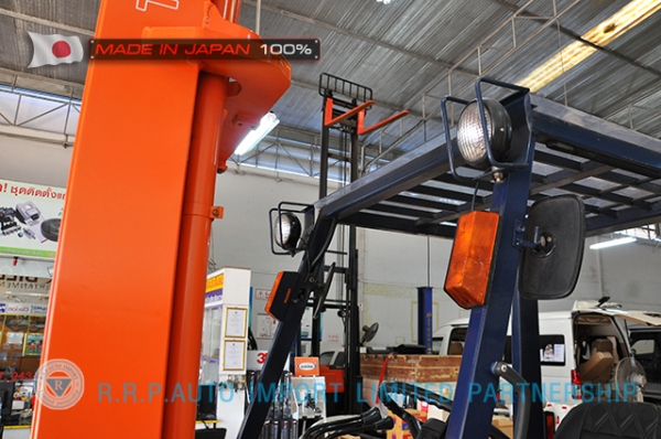 ขายรถโฟล์คลิฟท์มือสอง TOYOTA รุ่น 5FD25-62760 นำเข้าจากประเทศญี่ปุ่น 100\% ไม่เคยใช้งานในไทย