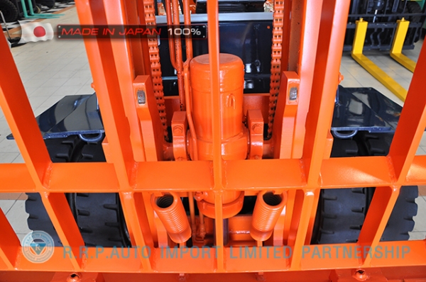 ขายรถโฟล์คลิฟท์มือสอง TOYOTA รุ่น 5FD35-15473 นำเข้าจากประเทศญี่ปุ่น 100\% ไม่เคยใช้งานในไทย